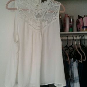 Woven sleeveless blouse